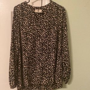 Women’s blouse Size: L